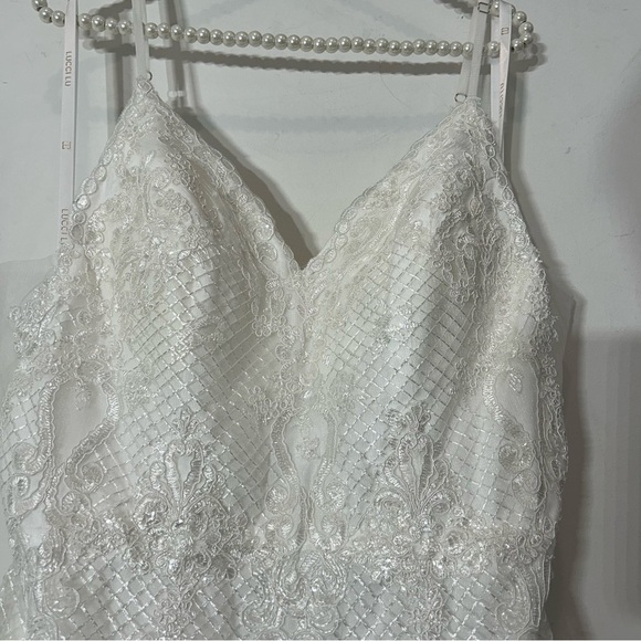 Lucci Lu plunging Mermaid Gown Wedding White Lace Sequin Dress size 14 new w/tag - Picture 12 of 12
